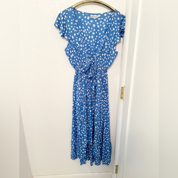 Tiare Hawaii Dresses & Skirts - TIARE HAWAII The Blake high-low V-neck tie front dress in Bambi Print SZ: medium